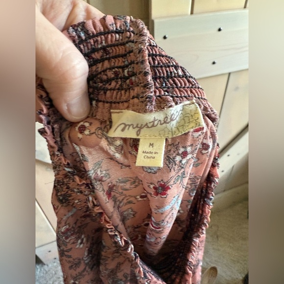 NWOT Mystree Dusty Pink** Tie Front Chiffon Blouse - Picture 3 of 8